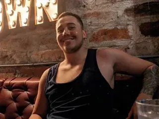 Streamate Free Live Porn of Foxxxman