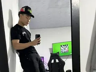 Streamate Live Sex of kenji_azura