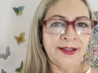 Streamate Adult Webcam of AdictyMaature