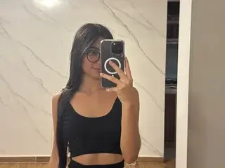 Streamate Watch Live Sex Cams of beatriz_doll
