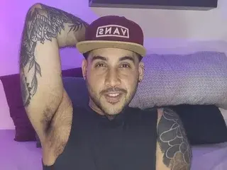 Streamate Live Sex of Josh_reps