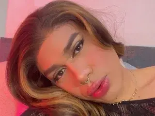 Streamate Adult Webcam of rousexmarrie