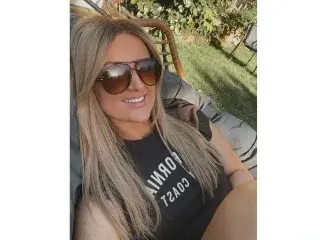 Streamate Nude Webcam of MustangSallyx