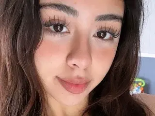 Streamate Live Sex Cam of Arianabaddiewoman