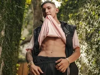 Streamate Watch Live Sex Cams of Scook_Gray