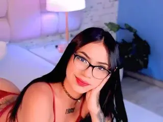 Streamate Live Sex Cam of SaarahLarsson