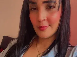 Streamate Live Sex of MILAHOT23