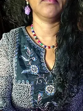 Stripchat Live Sex Cam of TELUGU_SRIJA888