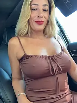Stripchat Free Porn Cam of SweetAlegra_