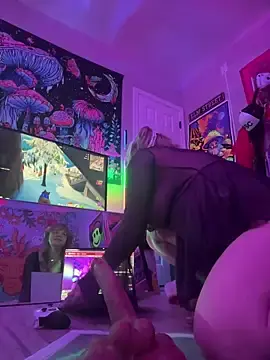 Stripchat Live Sex Cam of Cutiepiespanks