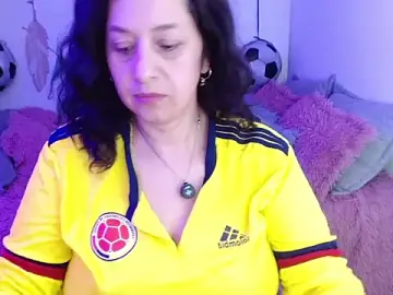Stripchat Live Sex Cam of camilalatti