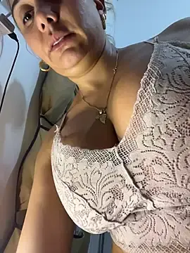 Stripchat Adult Webcam of maymercy