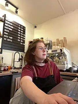 Stripchat Free Porn Cam of cinnabon_