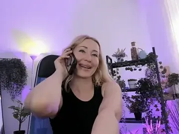 Stripchat Free Porn Cam of AstraMonroe