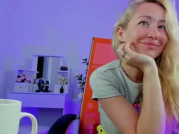 Stripchat Nude Webcam of AstraMonroe