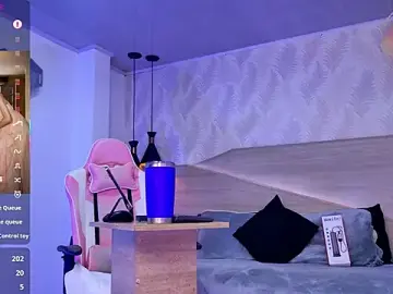 Stripchat Best live sex cam show of kylliefox_
