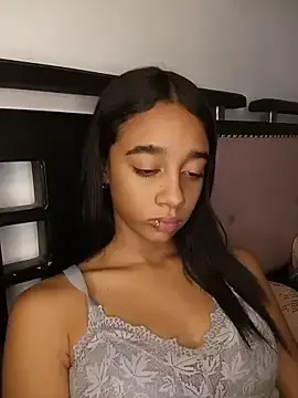Stripchat Free Live Porn of Zoe_Sweett18