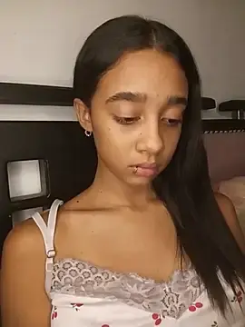 Stripchat Watch Live Sex Cams of Zoe_Sweett18