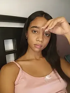 Stripchat Sex Cam of Zoe_Sweett18