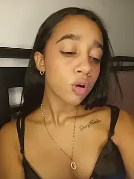 Stripchat Watch Live Sex Cams of Zoe_Sweett18