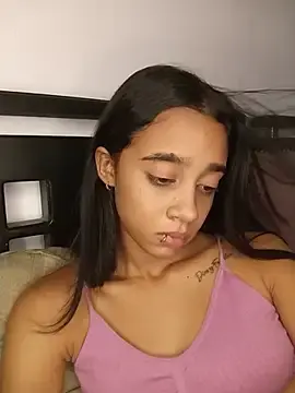 Stripchat Live Sex Cam of Zoe_Sweett18