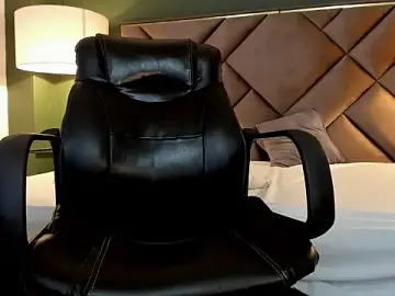 Stripchat Live Sex Cam of Marcus_Jeron