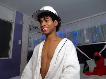 Stripchat Live Sex of Santy_bigcock_01