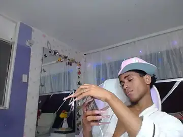 Stripchat Live Sex of Santy_bigcock_01