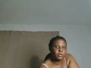 Stripchat Nude Webcam of CurvySashia