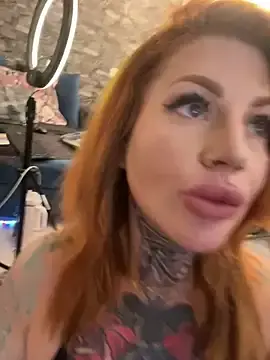 Stripchat Watch Live Sex Cams of krysstal003