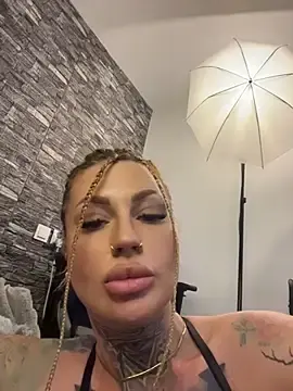 Stripchat Free Live Porn of krysstal003