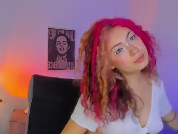 Stripchat Free Live Porn of MarieTaylor_