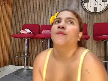 Stripchat Free Porn Cam of canelasquirt