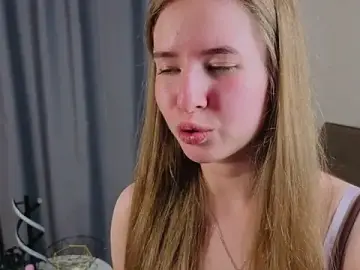 Stripchat Best Webcam of MowasaBritten