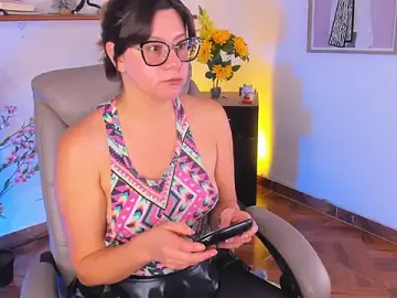 Stripchat Free Live Porn of Chanelll_Taylorr_