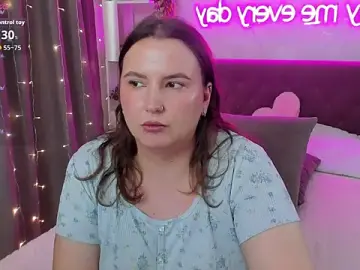 Stripchat Live Sex of FeralPeach