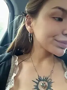 Stripchat Free Porn Cam of FlashTitsRoyal