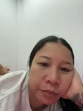 Stripchat Adult Webcam of LINDA_HD