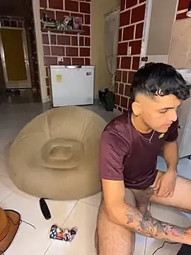 Stripchat Live Sex of Max_Zambler