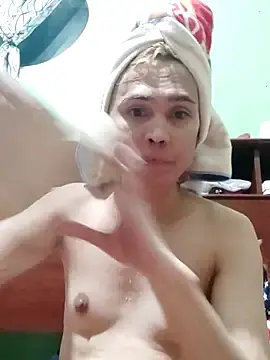 Stripchat Live Porn of QueenSoreal