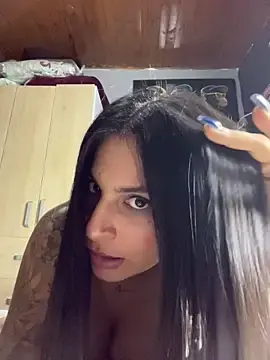 Stripchat Sex Cam of charlotte_stevenss_