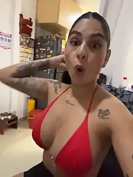 Stripchat Sex Cam of charlotte_stevenss_