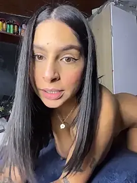Stripchat Live Sex Cam of charlotte_stevenss_