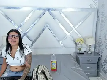 Stripchat Live Sex Cam of khloeblake