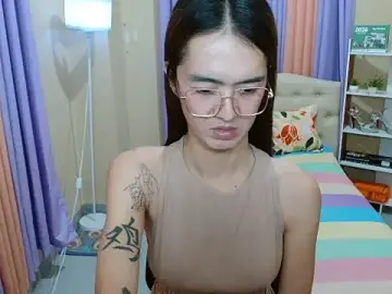 Stripchat Live Sex Cam of XxTsUncutAskaxX
