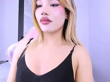 Stripchat Free Live Porn of Keendall__