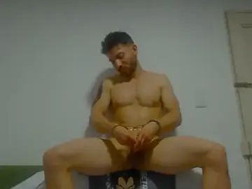 Stripchat Live Sex of Rocky_Muscle