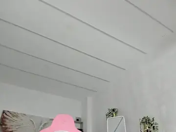Stripchat Free Porn Cam of TiffanyHouston_