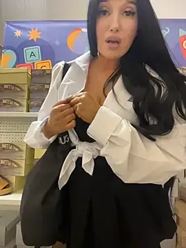 Stripchat Adult Webcam of Tisha_Busty