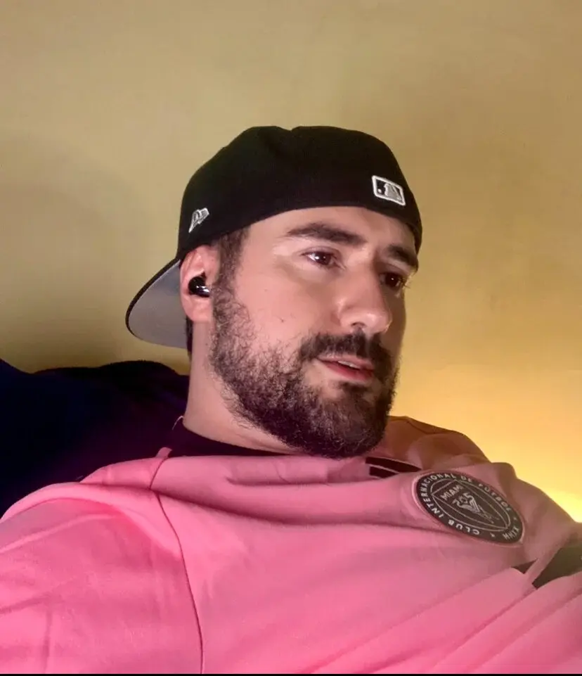 DominantTheo